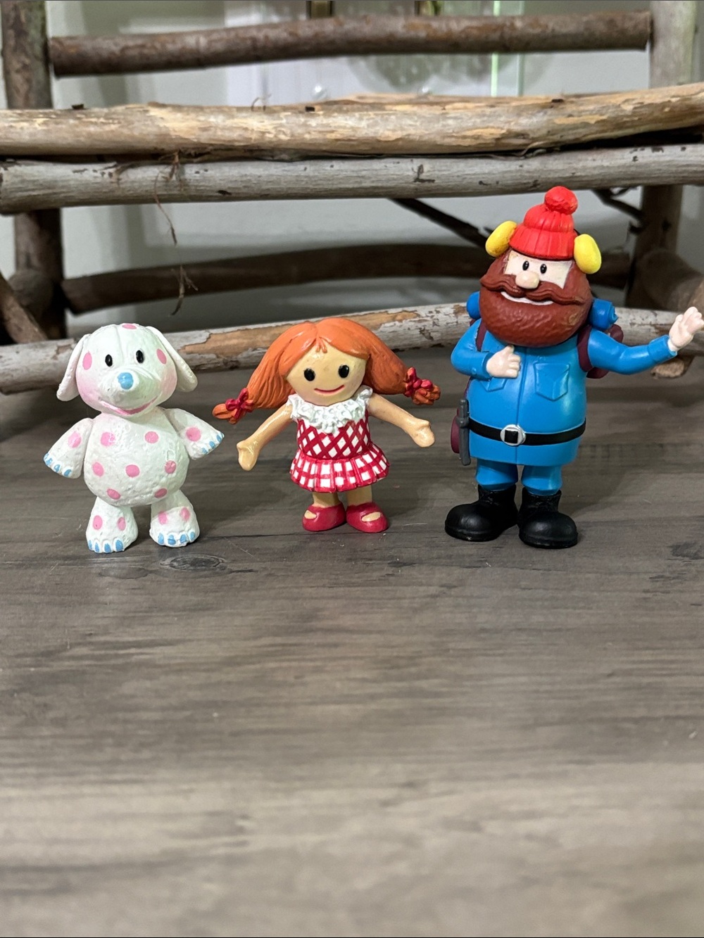 EUC RUDOLPH THE RED NOSED REINDEER PINK SPOTTED ELEPHANT DOLLY & YUKON CORNELIUS